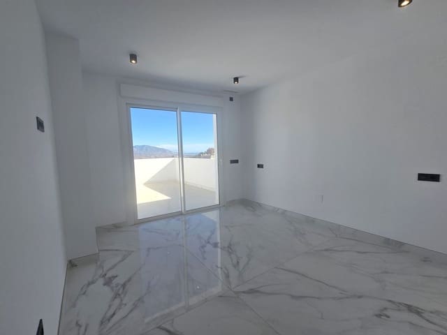 Image No.9-4 Bed Villa for sale
