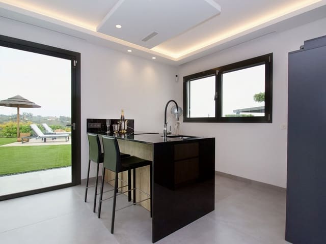 Image No.8-3 Bed Villa for sale