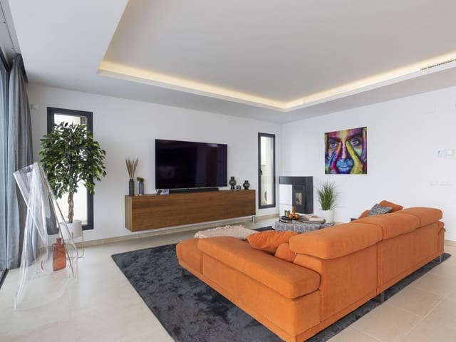 Image No.6-4 Bed Villa for sale