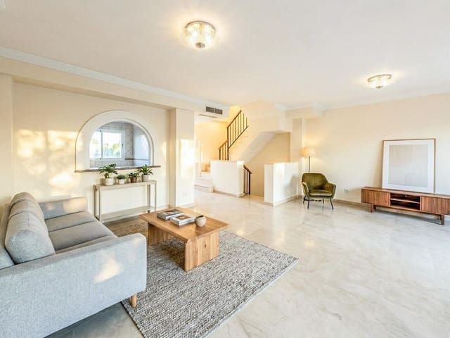 Image No.6-3 Bed Townhouse for sale