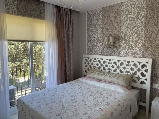 Image No.14-3 Bed Townhouse for sale