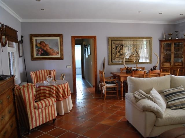 Image No.18-4 Bed Villa for sale