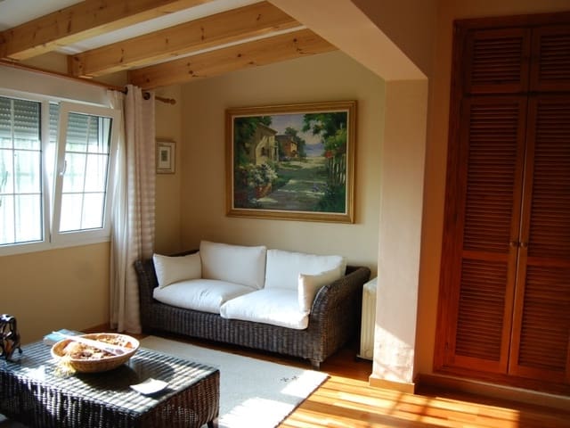 Image No.19-4 Bed Villa for sale