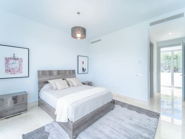 Image No.38-6 Bed Villa for sale