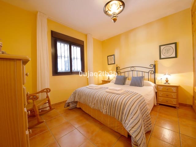 Image No.18-6 Bed Villa for sale