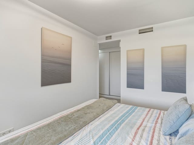 Image No.12-2 Bed Apartment for sale
