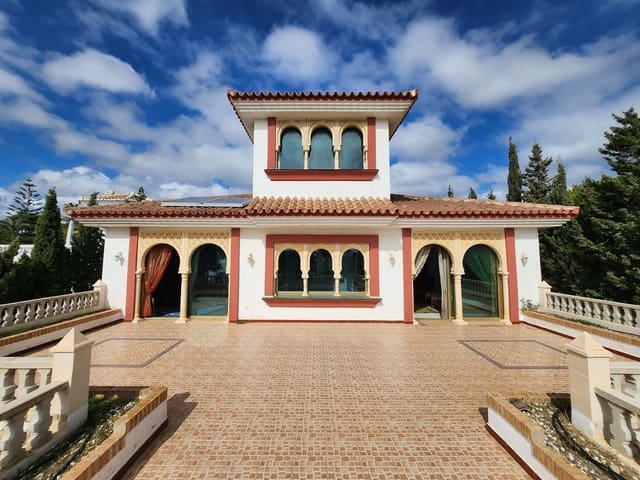 Image No.4-8 Bed Villa for sale