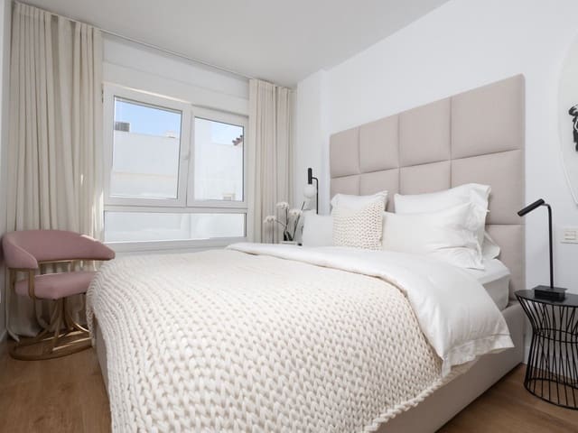 Image No.16-4 Bed Townhouse for sale