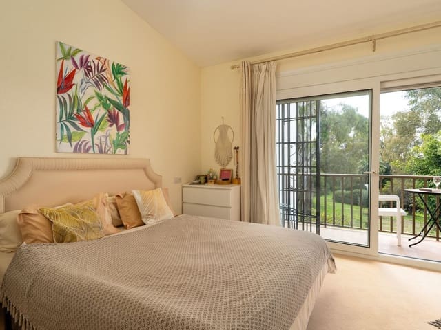 Image No.10-2 Bed Townhouse for sale