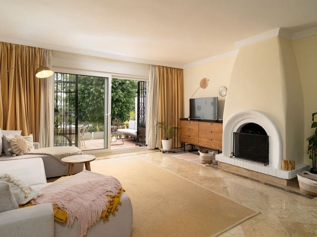 Image No.4-2 Bed Townhouse for sale