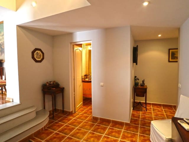 Image No.15-2 Bed Apartment for sale