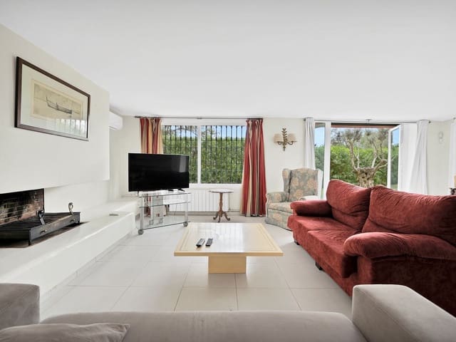 Image No.27-6 Bed Villa for sale
