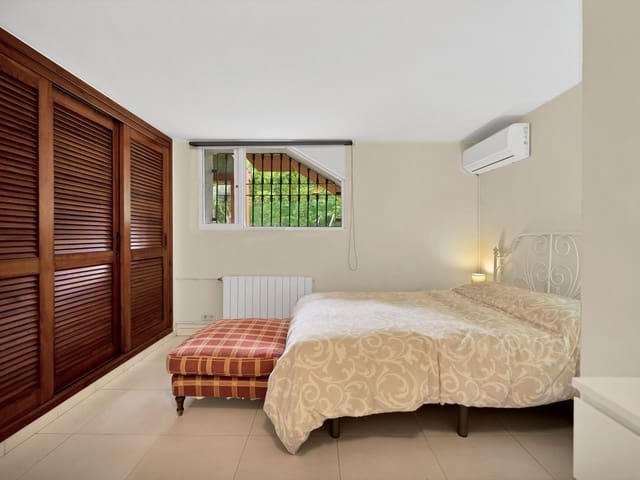 Image No.33-6 Bed Villa for sale