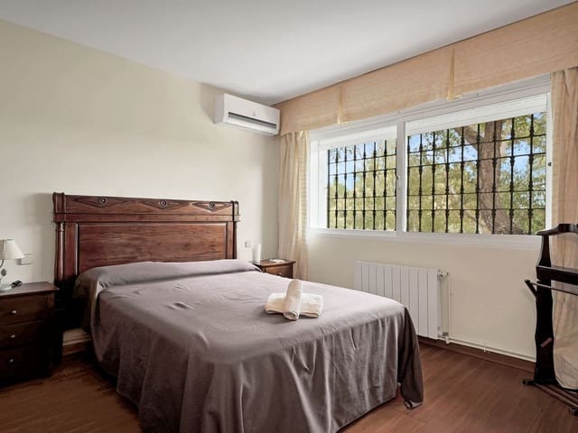 Image No.35-6 Bed Villa for sale