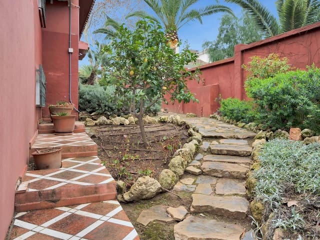 Image No.6-6 Bed Villa for sale