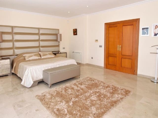 Image No.31-10 Bed Villa for sale