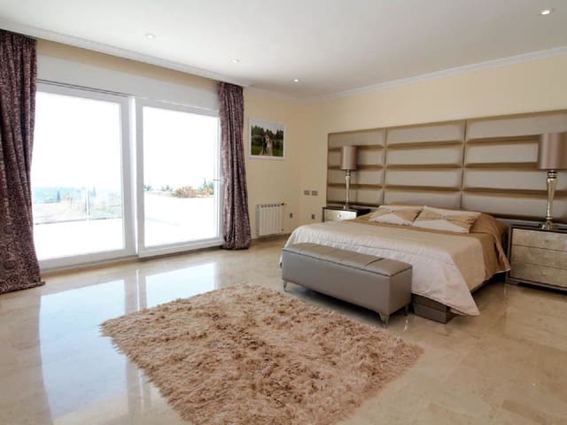 Image No.36-10 Bed Villa for sale