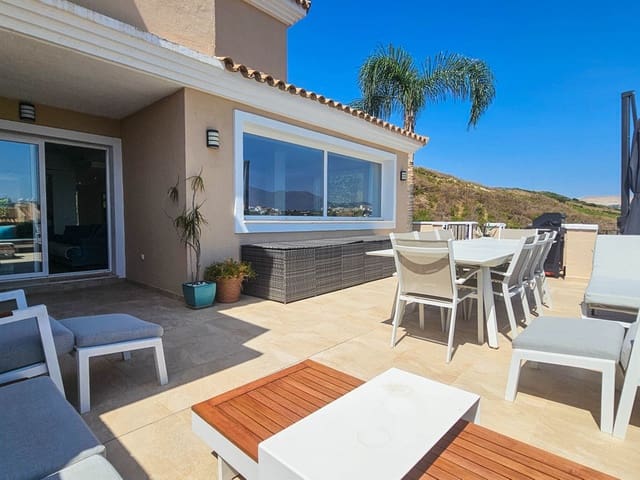 Image No.3-4 Bed Townhouse for sale