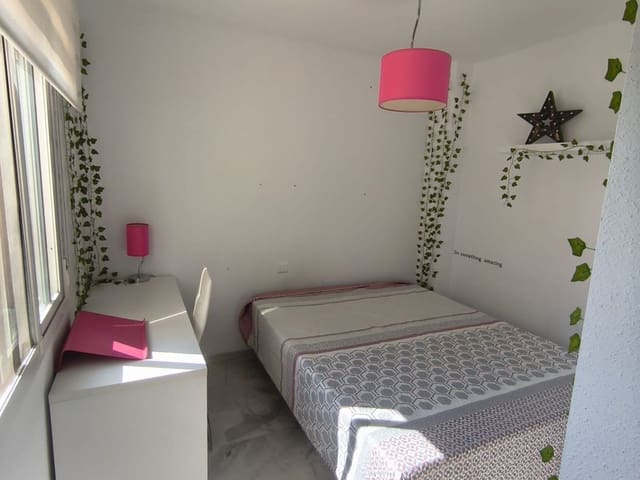 Image No.12-3 Bed Apartment for sale