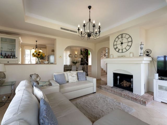 Image No.7-3 Bed Villa for sale