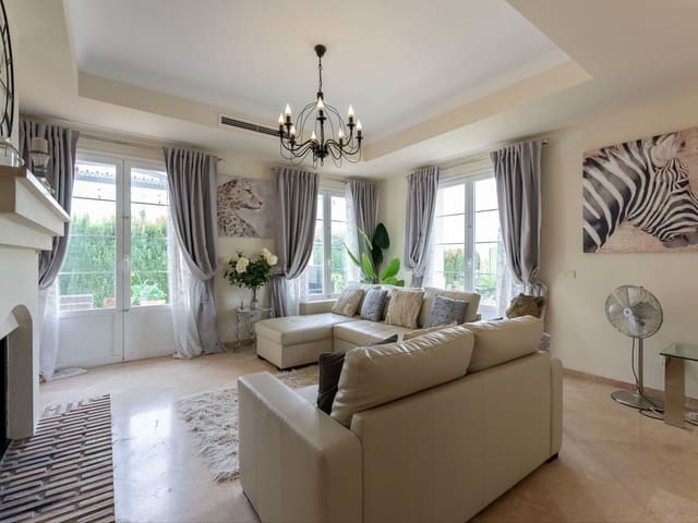 Image No.8-3 Bed Villa for sale