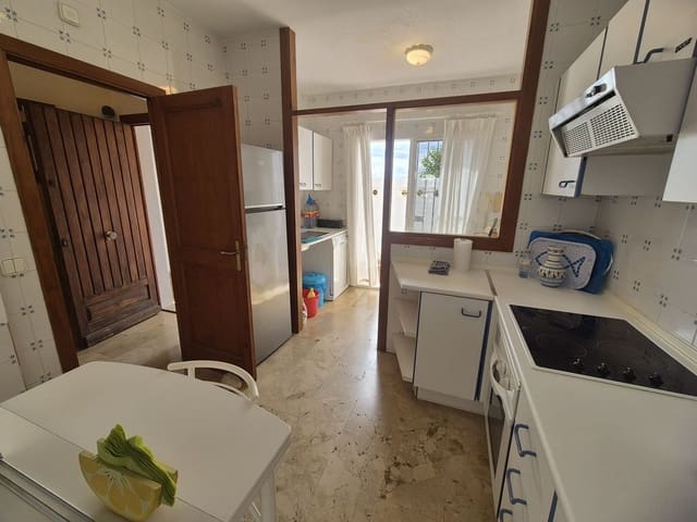 Image No.12-4 Bed Townhouse for sale
