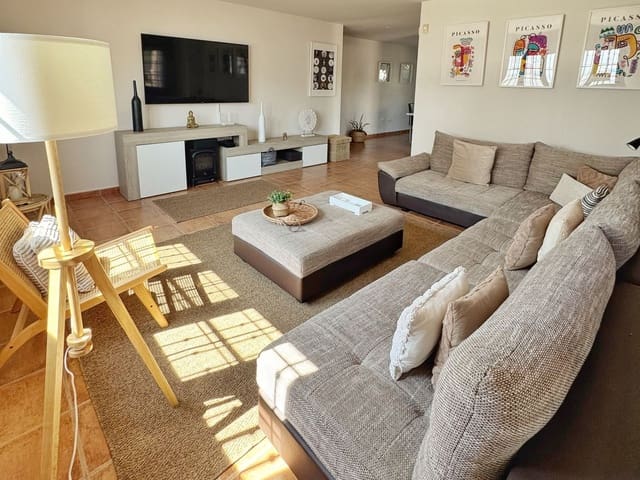 Image No.6-3 Bed Villa for sale