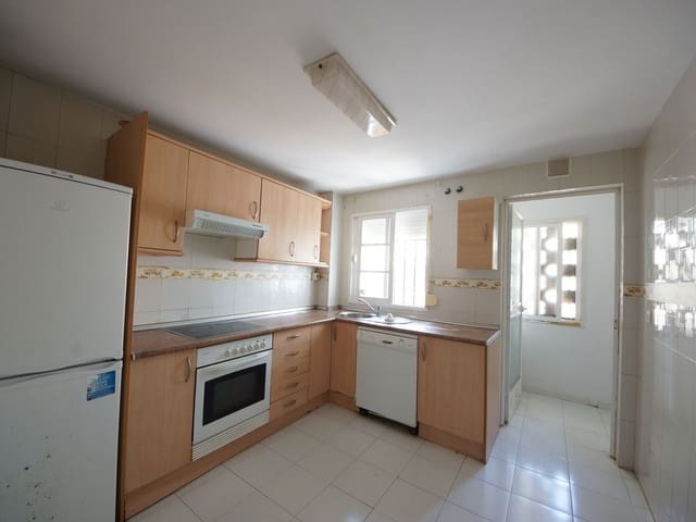 Image No.8-Appartement de 2 chambres à vendre à Estepona