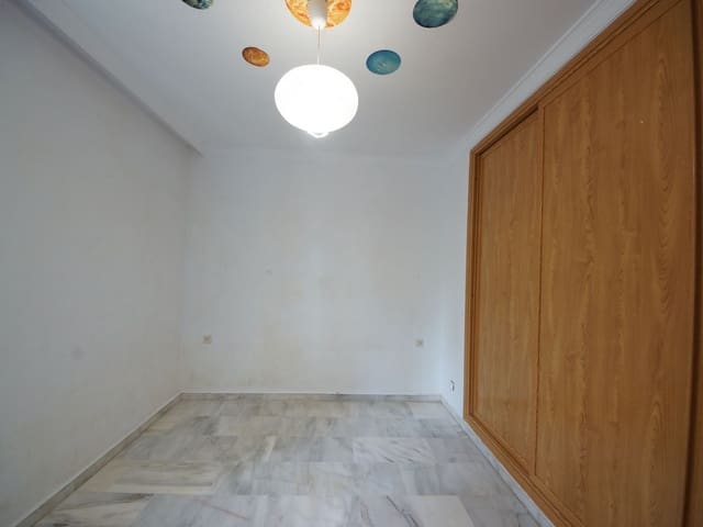 Image No.9-Appartement de 2 chambres à vendre à Estepona