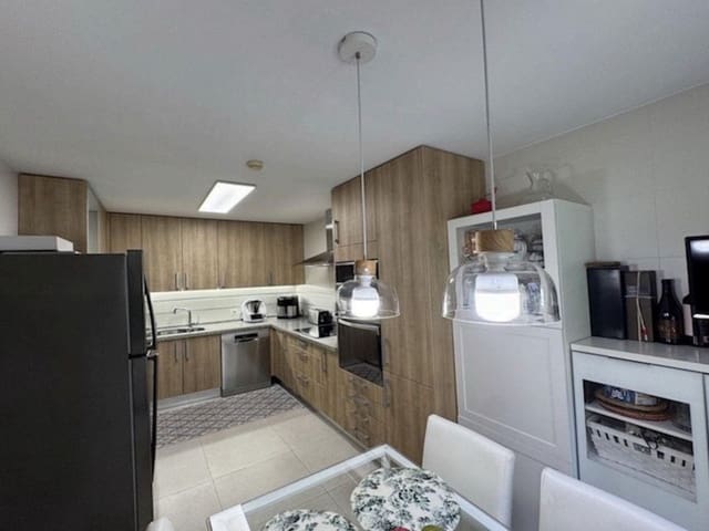 Image No.7-3 Bed Townhouse for sale