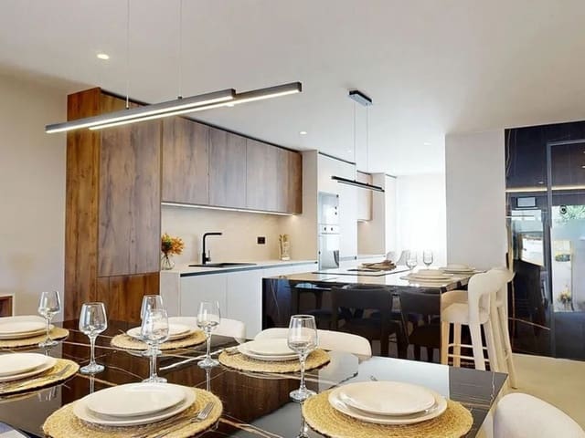 Image No.10-3 Bed Townhouse for sale