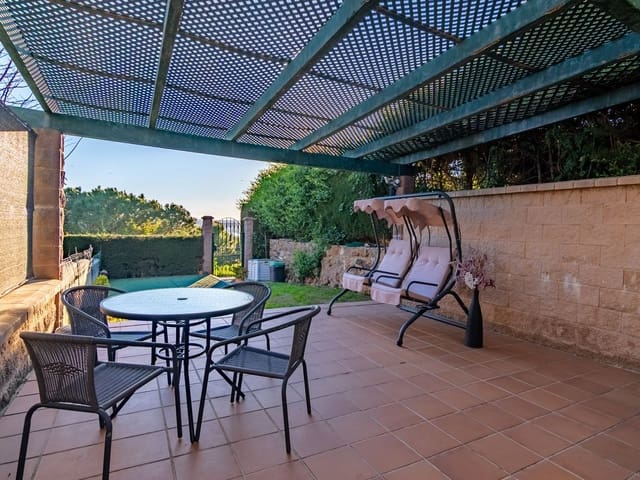 Image No.4-4 Bed Townhouse for sale