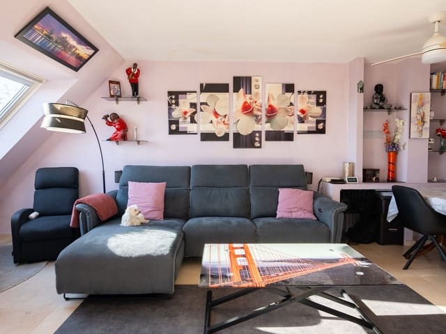 Image No.9-4 Bed Townhouse for sale