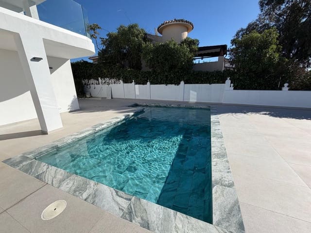 Image No.2-Villa de 3 chambres à vendre à Campo Mijas