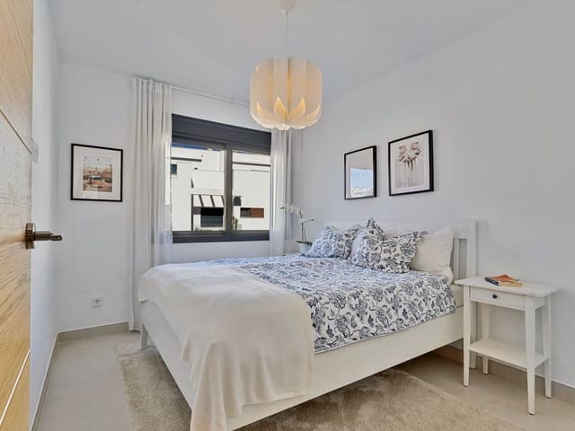 Image No.18-3 Bed Townhouse for sale