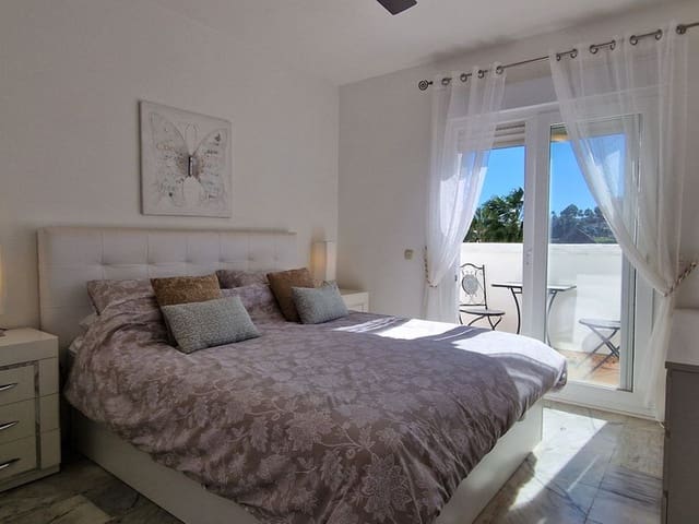 Image No.12-3 Bed Townhouse for sale