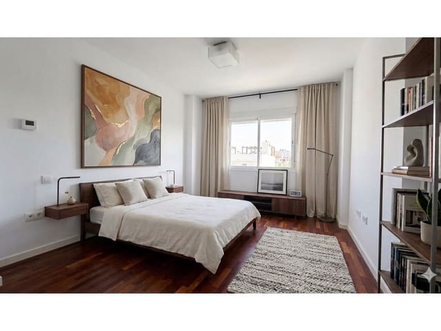 Image No.8-4 Bed Townhouse for sale