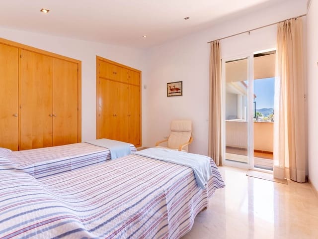 Image No.17-4 Bed Villa for sale