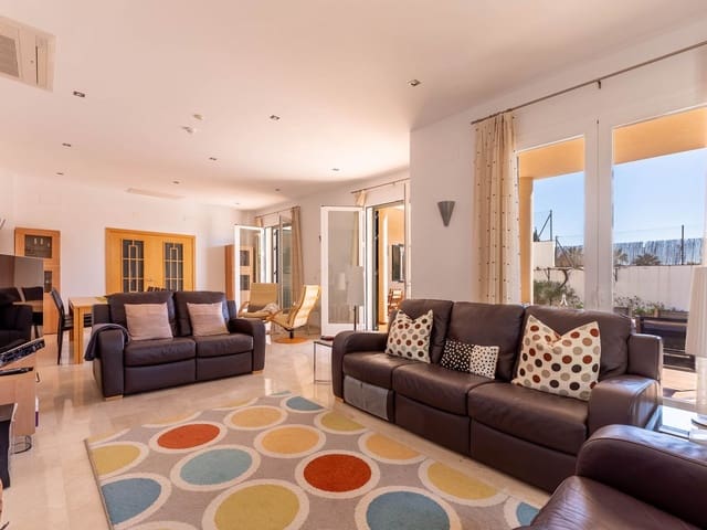 Image No.8-4 Bed Villa for sale