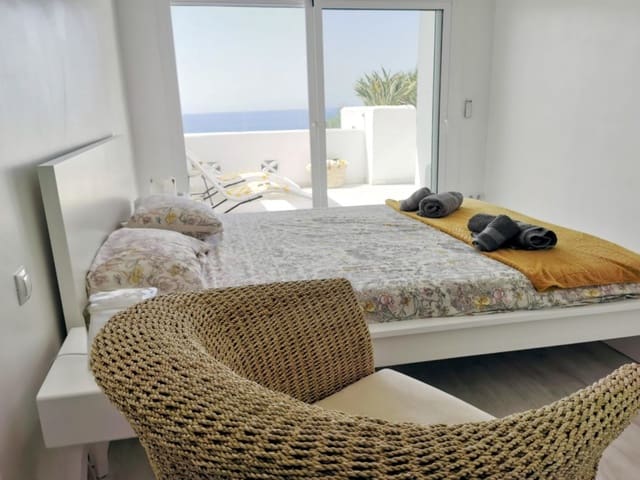 Image No.14-3 Bed Apartment for sale