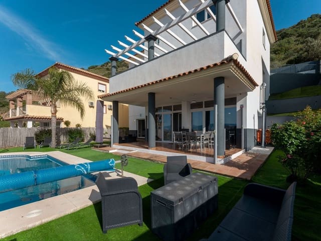 Image No.2-5 Bed Villa for sale