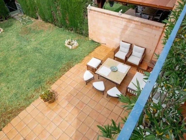 Image No.5-5 Bed Townhouse for sale