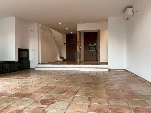 Image No.3-Villa de 3 chambres à vendre à Marbella