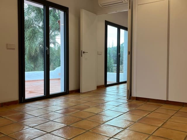 Image No.8-Villa de 3 chambres à vendre à Marbella