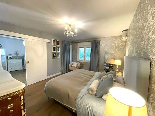 Image No.20-4 Bed Villa for sale