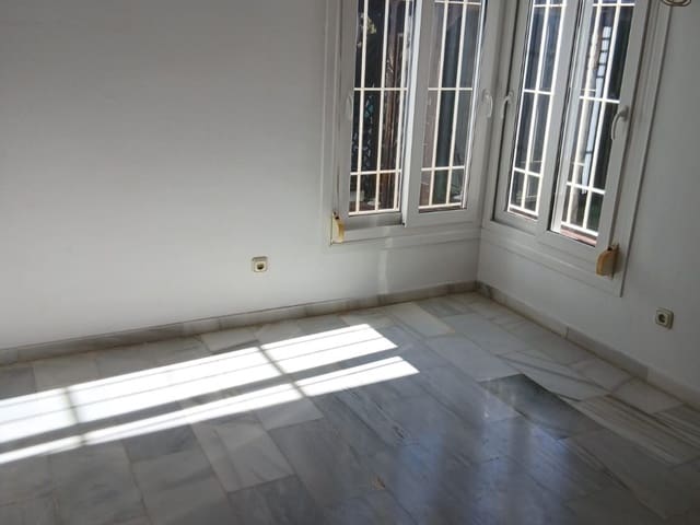 Image No.18-Villa de 3 chambres à vendre à Malaga