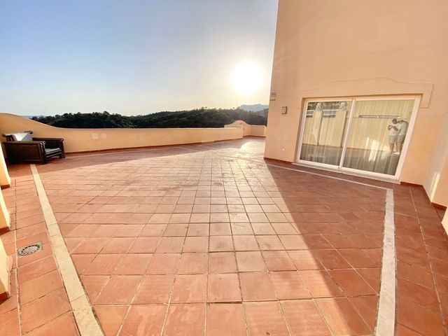 Image No.4-3 Bed Penthouse for sale