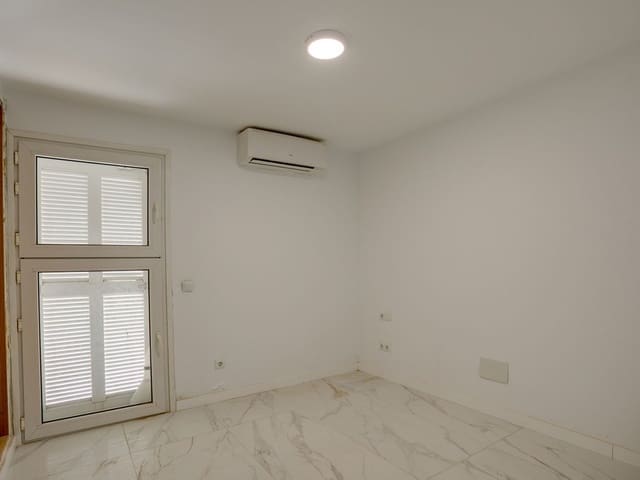 Image No.11-3 Bed Villa for sale
