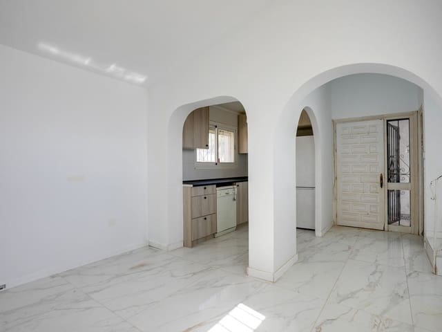 Image No.6-3 Bed Villa for sale