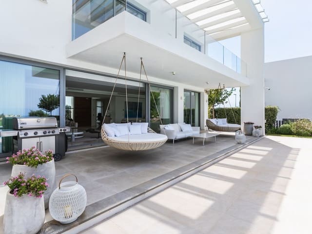 Image No.8-5 Bed Villa for sale
